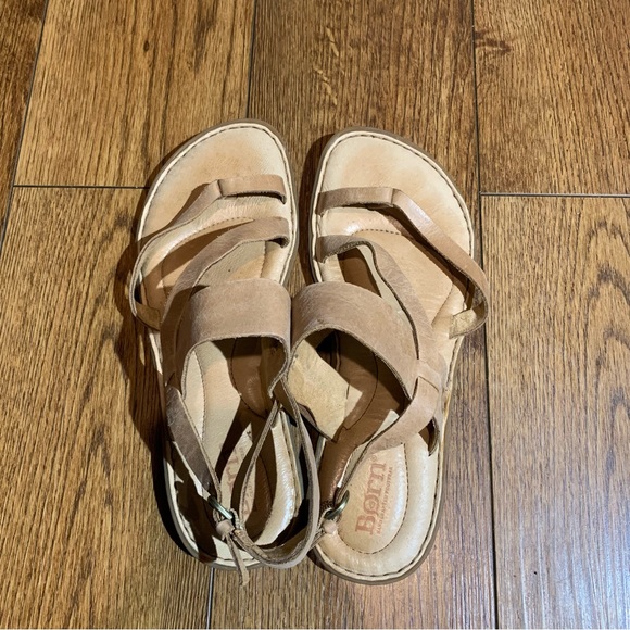 Women's Size 9M Born Favignana Leather Strappy Slingback Sandals - Picture 4 of 6